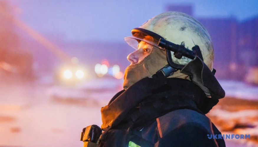 Наслідки падіння уламків російського безпілотника у Києві 31 серпня 2026 року